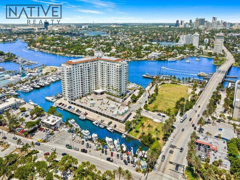 More Photos Of 301 Seabreeze Blvd, Fort Lauderdale Marina For Sale