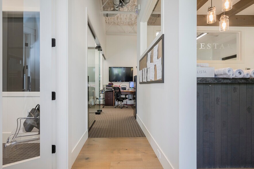 More Photos Of 6039 196 St, Surrey Showroom For Sale