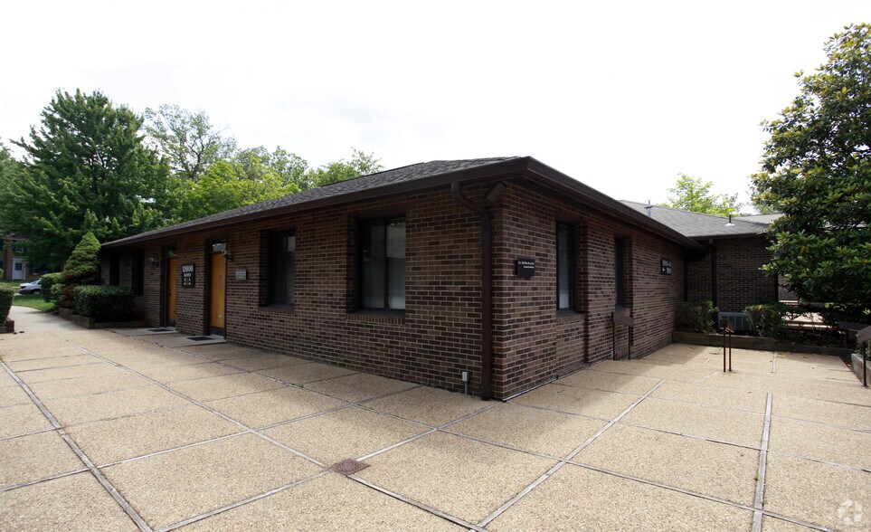 More Photos Of 12604-12606 Lake Ridge Dr, Woodbridge Medical For Sale