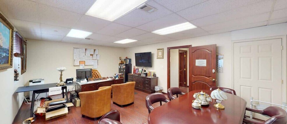 More Photos Of 251 E 5th St, Brooklyn Office Residential For Lease