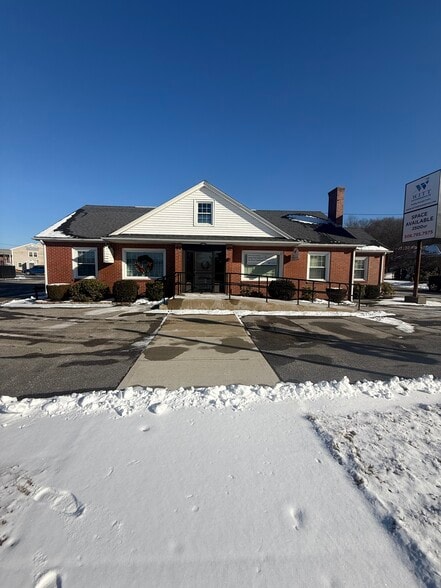 Primary Photo Of 42-44 Auburn Street St, Auburn Office For Lease