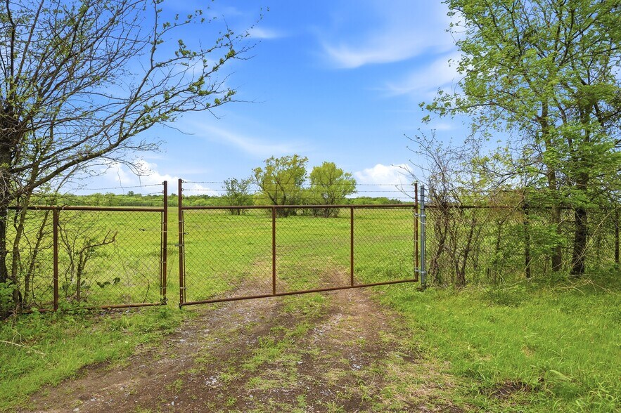 More Photos Of 656 Southeast Loop, Denison Land For Sale