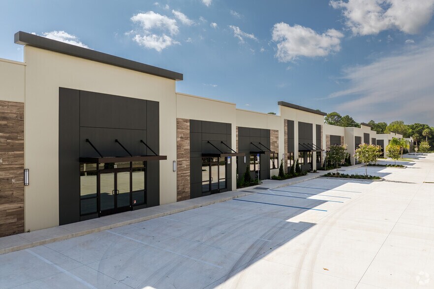 More Photos Of 315 Monroe Rd, Sanford Unknown For Lease