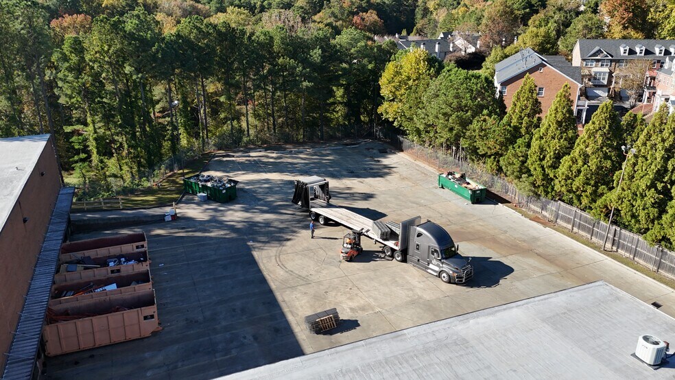 More Photos Of 4820 N Church Ln SE, Atlanta Warehouse For Lease