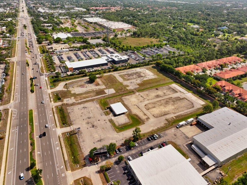 More Photos Of 14101 S Tamiami Trl, Fort Myers General Retail For Sale