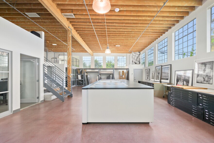 More Photos Of 11751 Mississippi, Los Angeles Office For Sale