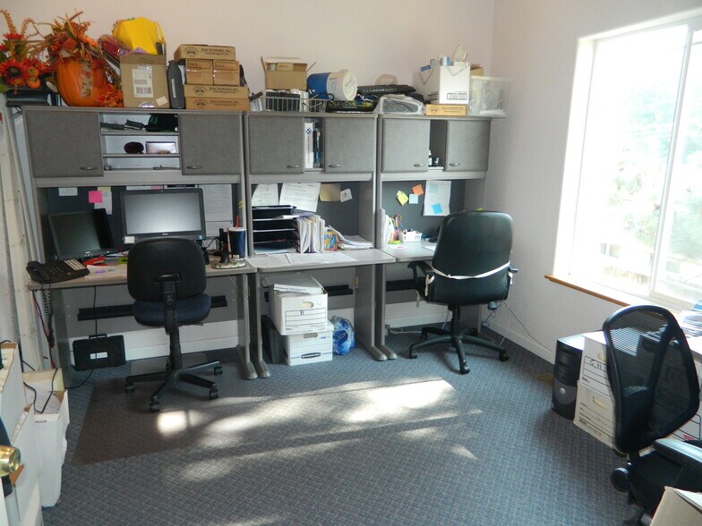 More Photos Of 2345 Biehn St, Klamath Falls Healthcare For Sale