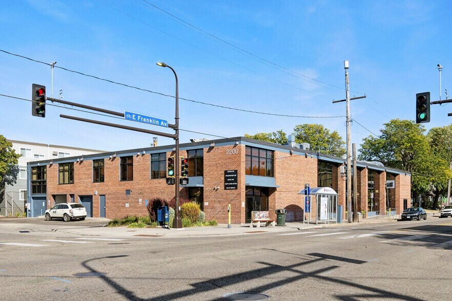 More Photos Of 2200 E Franklin Ave, Minneapolis Office For Lease