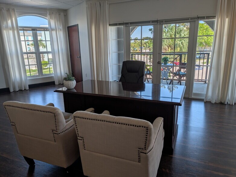 More Photos Of 300 State St E, Oldsmar Medical For Sale