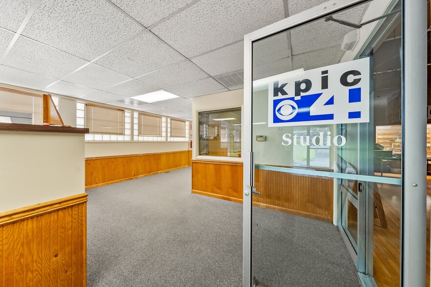 More Photos Of 655 W Umpqua St, Roseburg Radio TVTransmission Facilities For Sale
