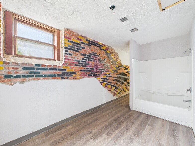 More Photos Of 220 E 6th St, Minden Office Residential For Sale