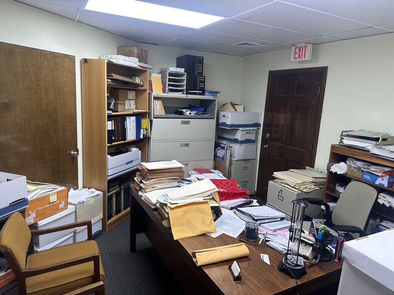 More Photos Of 188 Eagle Rock Ave, Roseland Office For Lease