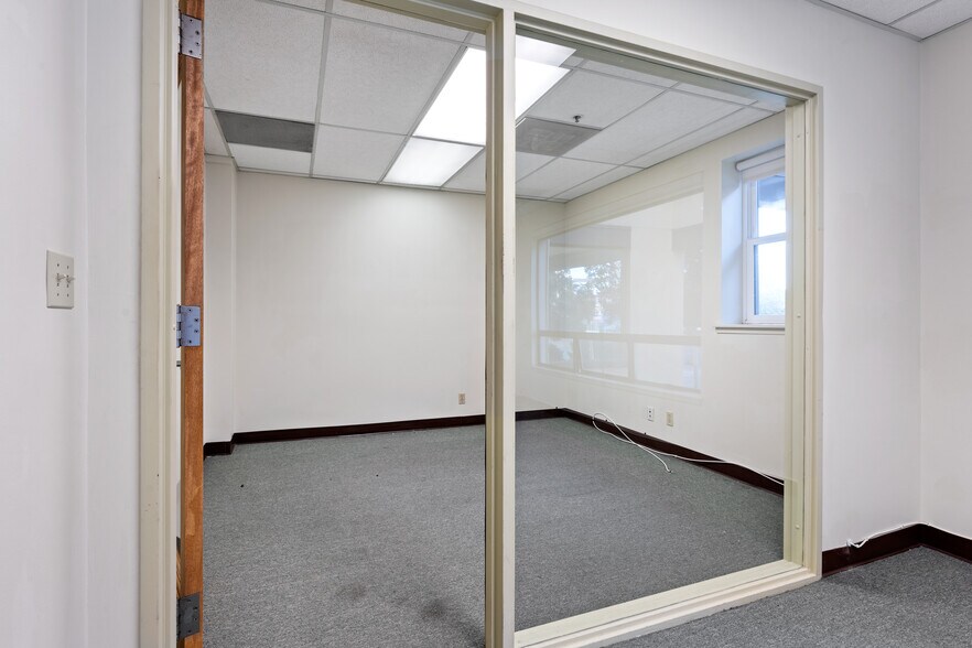 More Photos Of 44 Gough St, San Francisco Office Residential For Lease