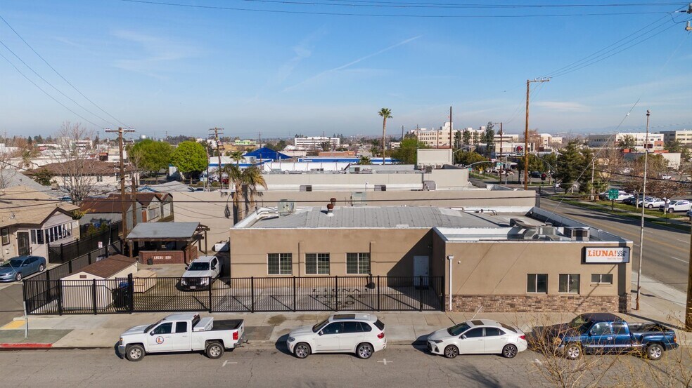 More Photos Of 2201 H St, Bakersfield Office For Sale