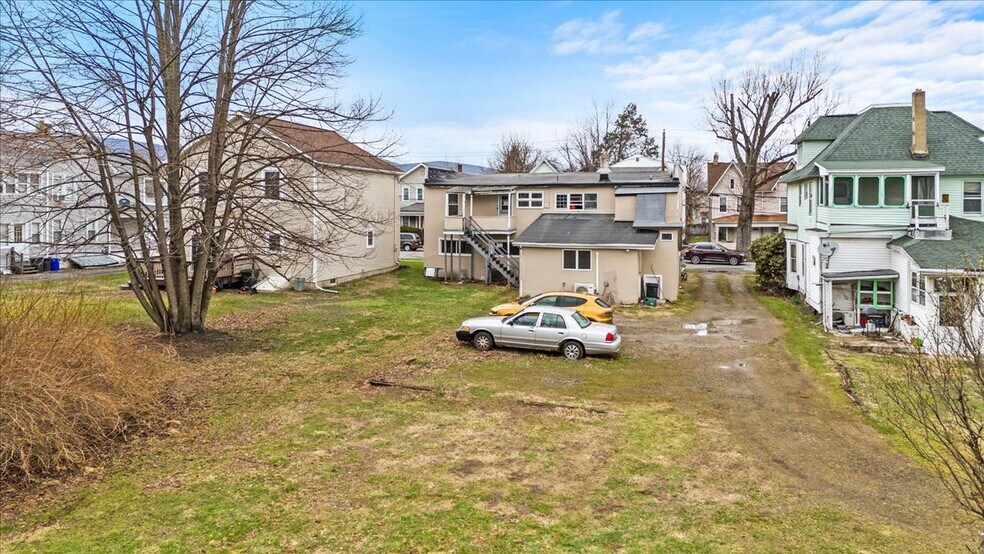 More Photos Of 622 E Market St, Scranton Office Residential For Sale