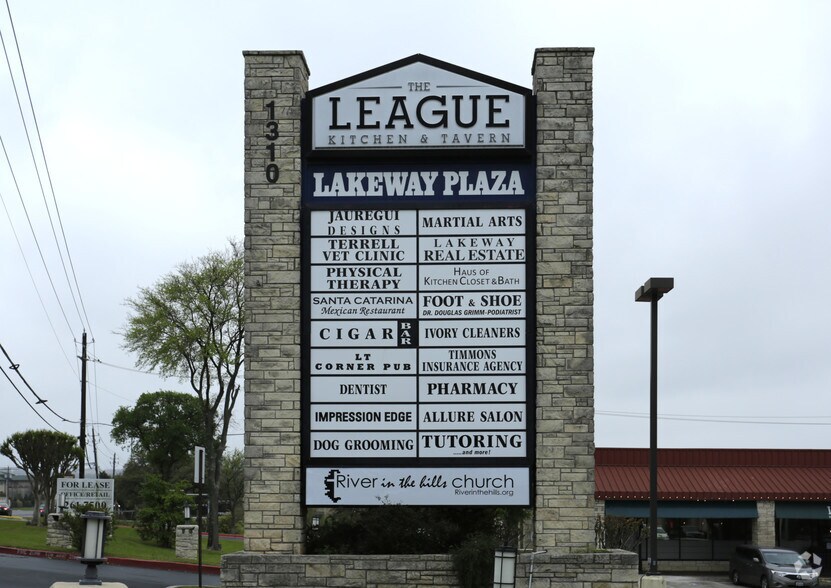 More Photos Of 1310 Ranch Road 620 S, Lakeway Storefront For Lease