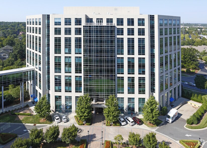 More Photos Of 13024 Ballantyne Corporate Pl, Charlotte Office For Lease