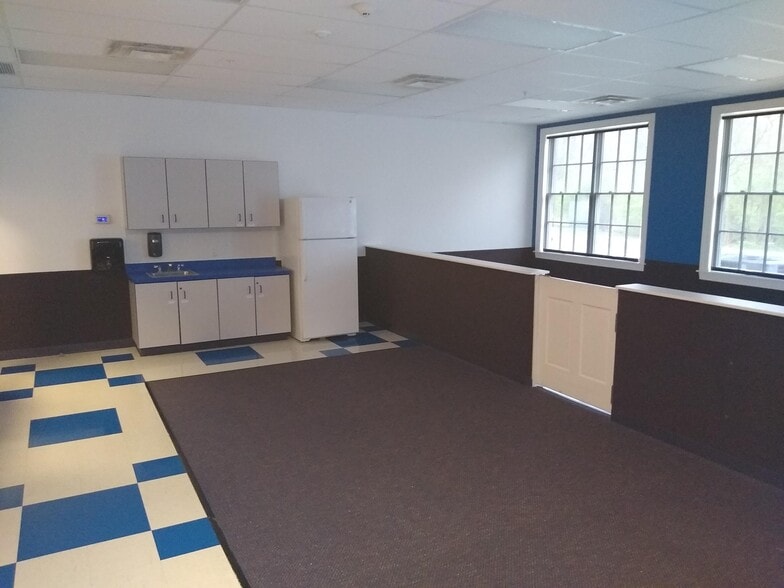 More Photos Of 7560 Sawmill Pky, Powell Daycare Center For Sale