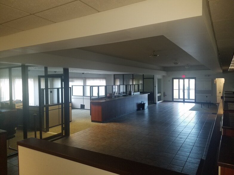 More Photos Of Waring Rd @ Waring Rd. off of Norton & Goodman, Rochester Unknown For Lease