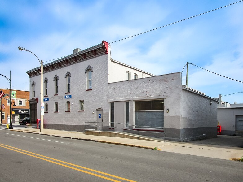 More Photos Of 116 N Main St, Kendallville Flex For Lease
