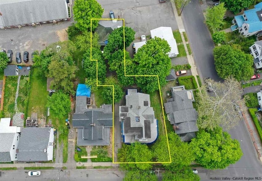 More Photos Of 58 Saint James St, Kingston Apartments For Sale