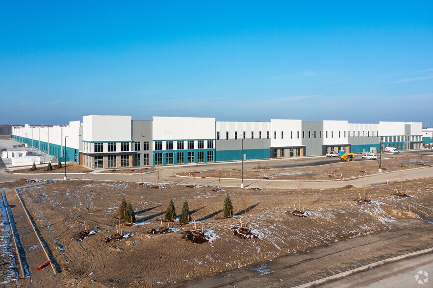 More Photos Of I-96 & Wixom Rd, Wixom Unknown For Sale