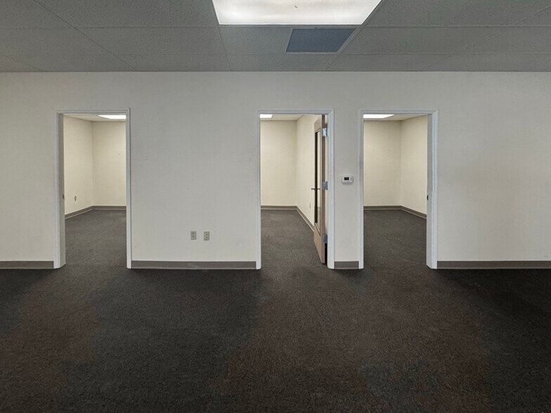 More Photos Of 2651 Park St, Jacksonville Office For Sale