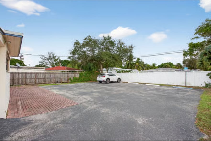 More Photos Of 1624 E Atlantic Blvd, Pompano Beach Medical For Lease