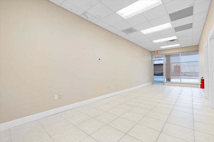 More Photos Of 4080-4088 Government Blvd, Mobile Office For Sale