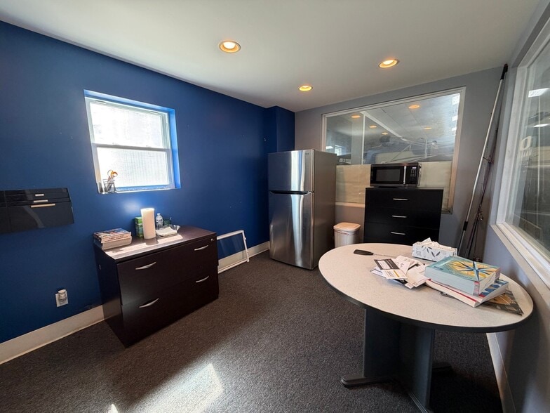 More Photos Of 211 Canton Ln, Cadiz Self Storage For Sale