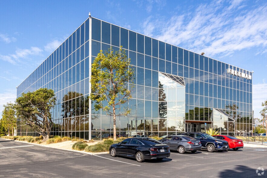 More Photos Of , Anaheim Office For Sale