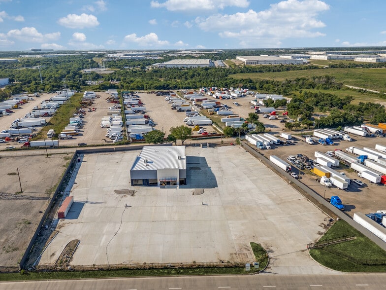 More Photos Of 34930 Lyndon B Johnson Fwy, Dallas Industrial For Lease