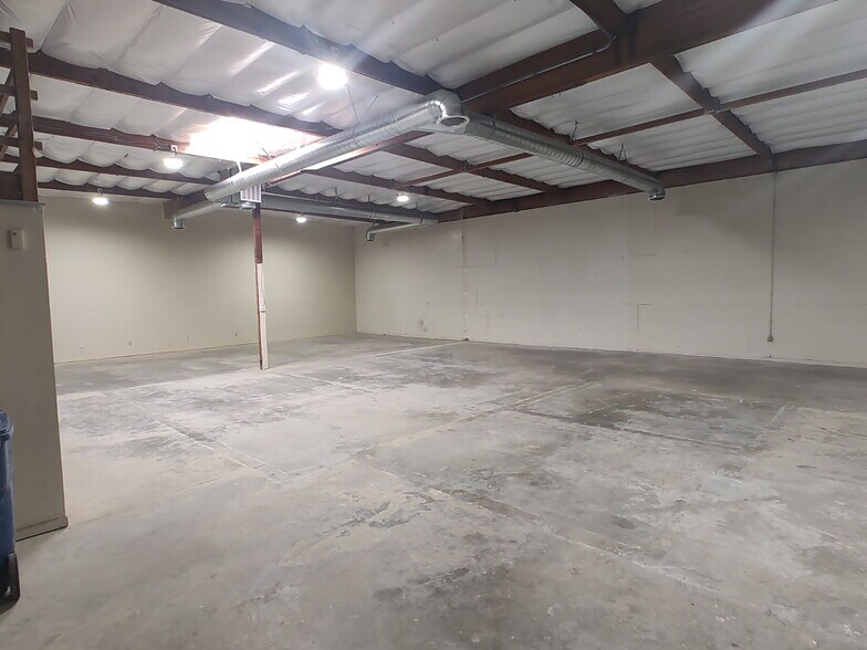 More Photos Of 5702 Marsh Dr, Pacheco Warehouse For Lease