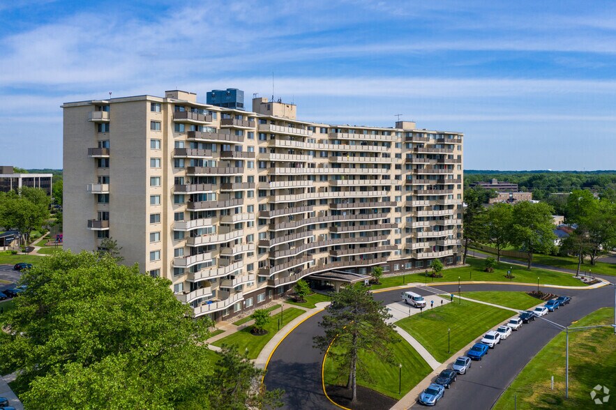 More Photos Of 3005 Chapel Ave, Cherry Hill Apartments For Sale