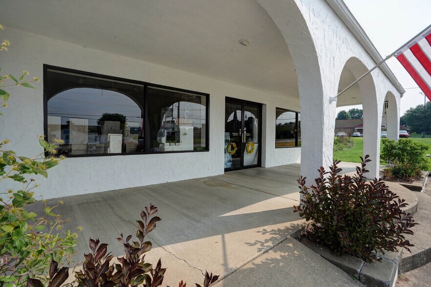 More Photos Of 4495 Teays Valley Rd, Scott Depot General Retail For Sale