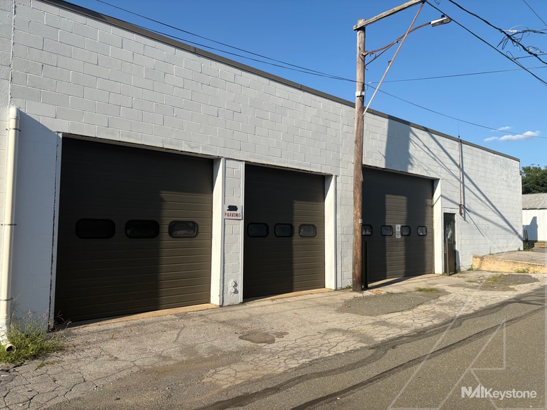 More Photos Of 60 E Penn Ave, Wernersville Auto Dealership For Sale