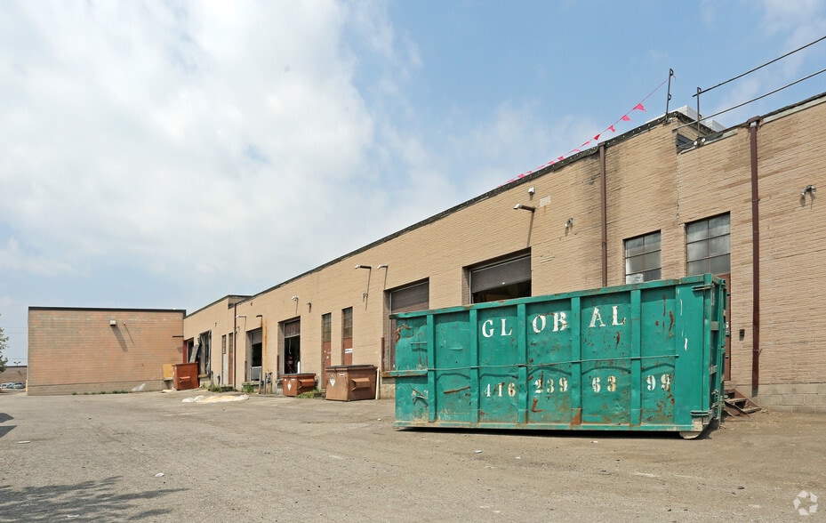More Photos Of 90 Production Dr, Toronto Warehouse For Lease