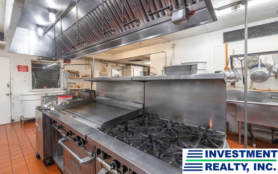More Photos Of 121 Howard Johnson, Rolla Restaurant For Sale