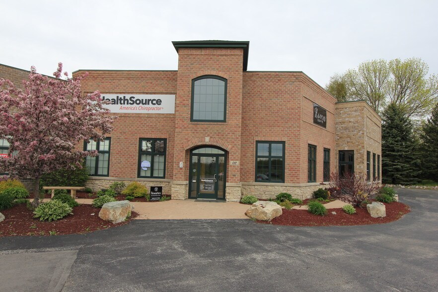 More Photos Of 1700 Sand Acres Dr, De Pere Storefront Retail Office For Lease
