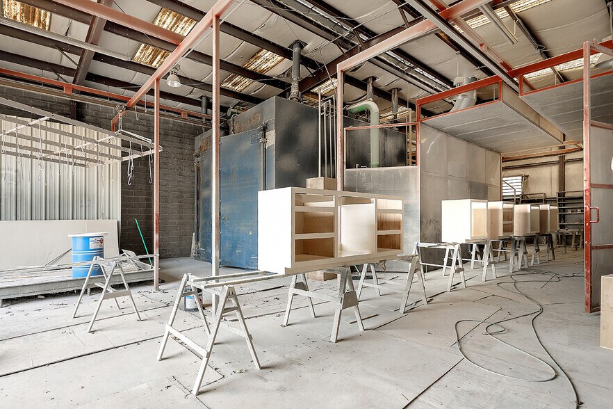 More Photos Of 1406-1420 Telephone Rd, Houston Showroom For Lease