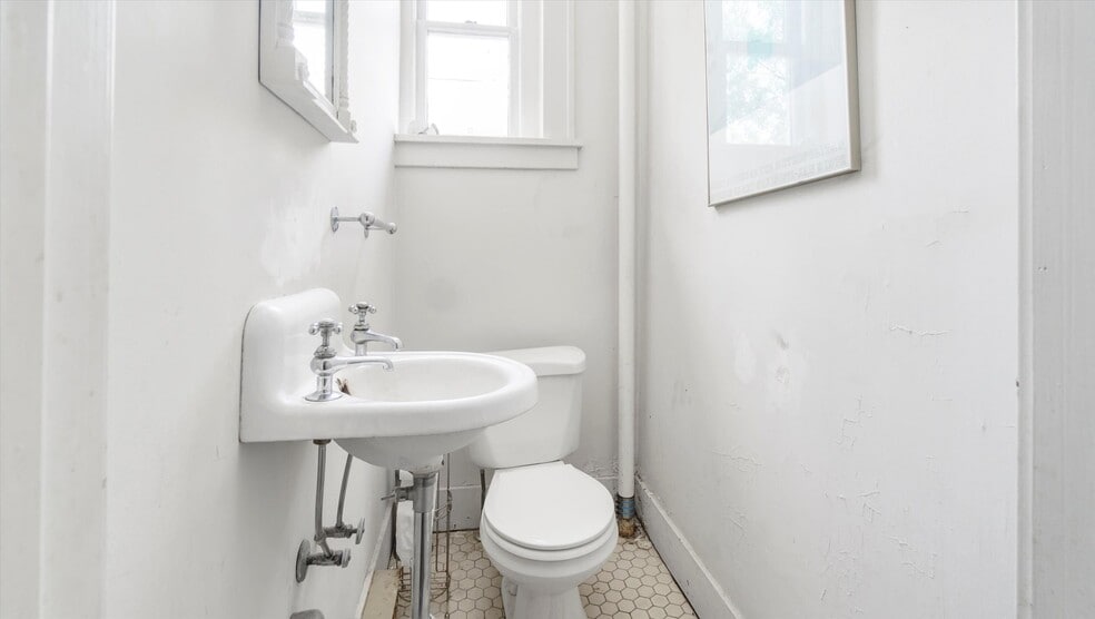 More Photos Of 4 E Main St, Riverhead Storefront Retail Office For Sale