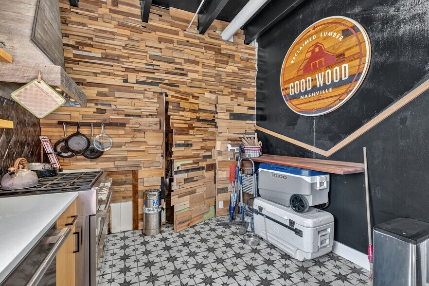 More Photos Of 1305-1311 Dickerson Pike, Nashville Freestanding For Lease