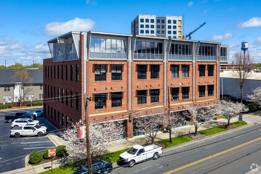 More Photos Of 214 W Tremont Ave, Charlotte Office For Lease