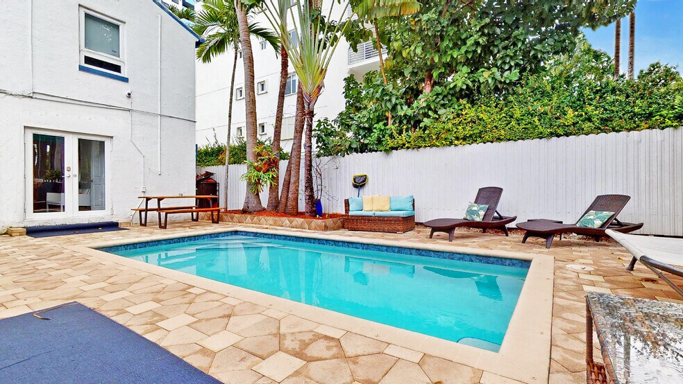 More Photos Of 1400 West Ave, Miami Beach Specialty For Sale