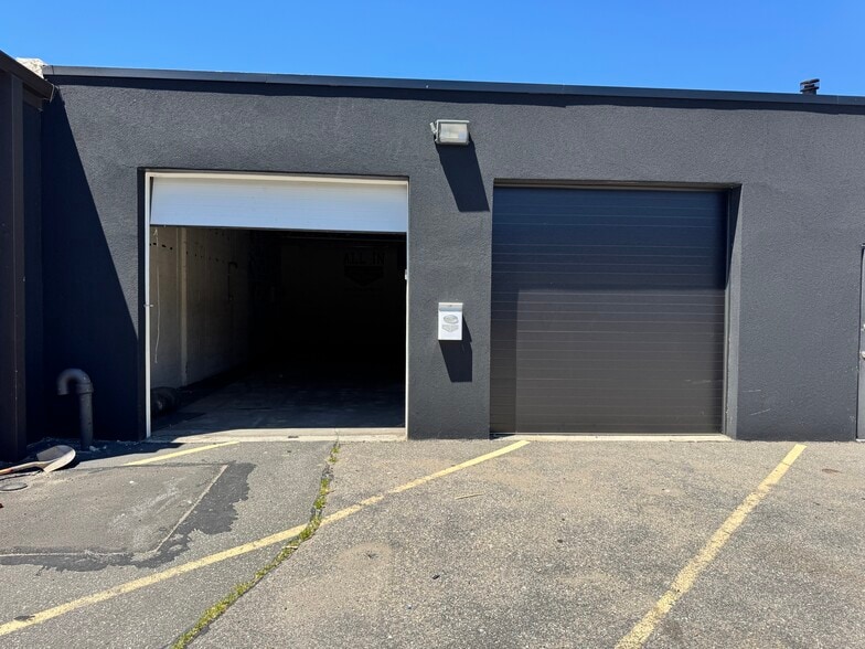 More Photos Of 32 Allen Blvd, Farmingdale Warehouse For Lease