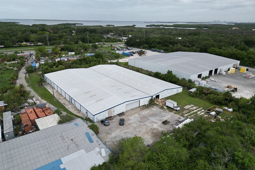 More Photos Of 12620 S US Hwy 41, Gibsonton Distribution For Lease