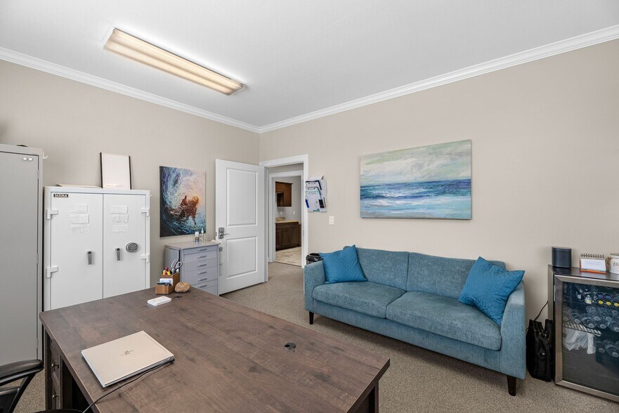 More Photos Of 2743 Smith Ranch Rd, Pearland Loft Creative Space For Sale