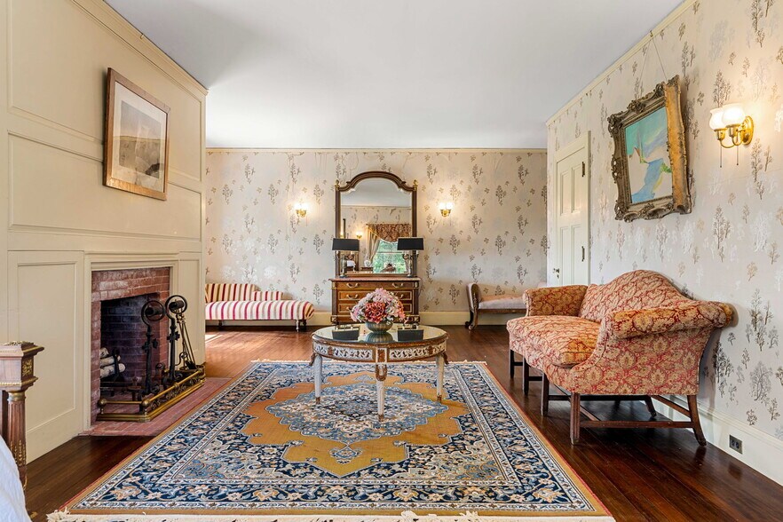 More Photos Of 4 Windmill Hill rd, Dublin Specialty For Sale