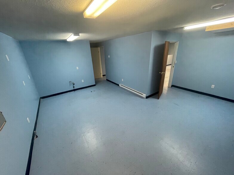 More Photos Of 3009 Murray St, Port Moody Warehouse For Lease