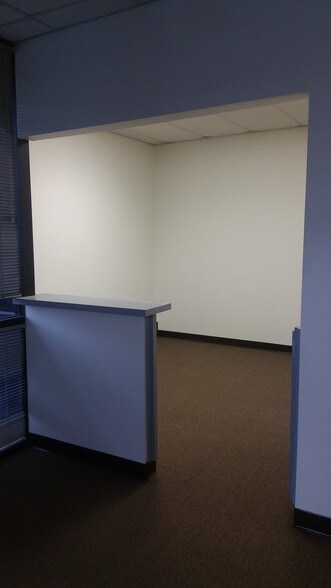More Photos Of 1425 S Victoria Ct, San Bernardino Research And Development For Lease